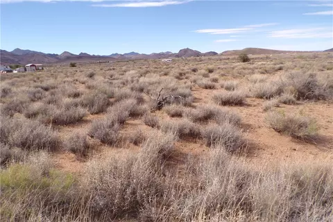 331-35 175 Avenida Ramirez, Kingman, AZ 86409