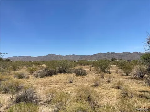 tbd Aztec Rd, Golden Valley, AZ 86413