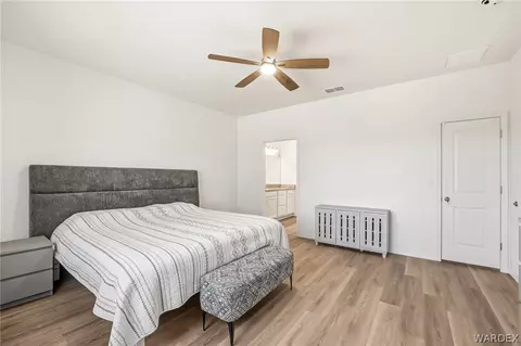 Bedroom - 5622 Eagle View Rd, Kingman, AZ 86409 photo 2 of 6