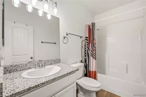 Bath - 5622 Eagle View Rd, Kingman, AZ 86409 photo 4 of 4