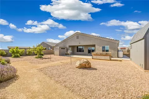 Exterior - 5622 Eagle View Rd, Kingman, AZ 86409 photo 3 of 9
