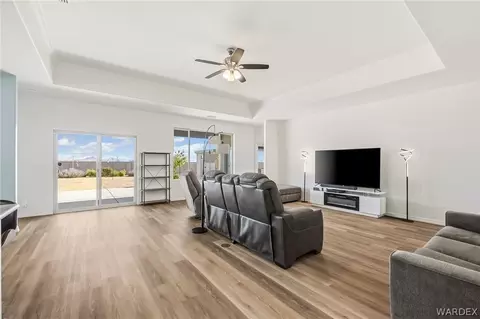 Living - 5622 Eagle View Rd, Kingman, AZ 86409 photo 1 of 3