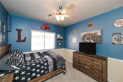 Bedroom - 2012 John Wayne Dr, Kingman, AZ 86409 photo 5 of 12