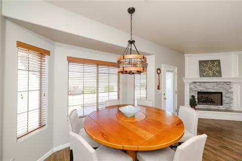 Dining - 2012 John Wayne Dr, Kingman, AZ 86409 photo 1 of 2