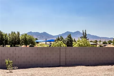 Exterior - 2142 John Wayne Dr, Kingman, AZ 86409 photo 9 of 9
