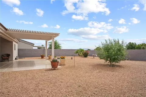 Exterior - 2142 John Wayne Dr, Kingman, AZ 86409 photo 7 of 9