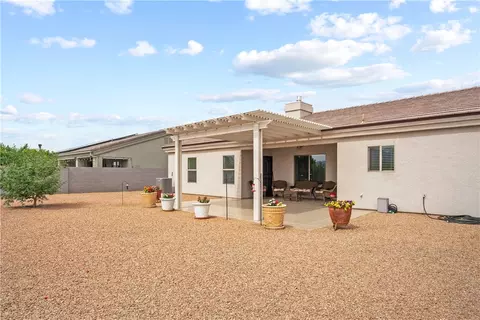 Exterior - 2142 John Wayne Dr, Kingman, AZ 86409 photo 6 of 9