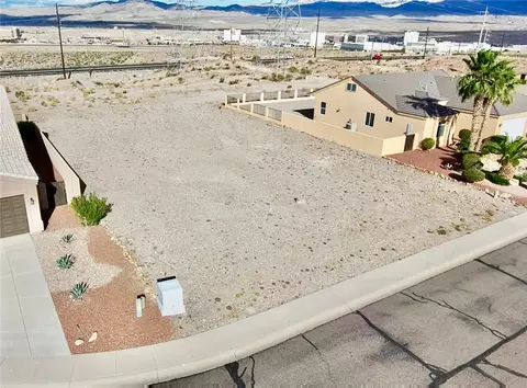 1037 Heritage Dr, Bullhead City, AZ 86429