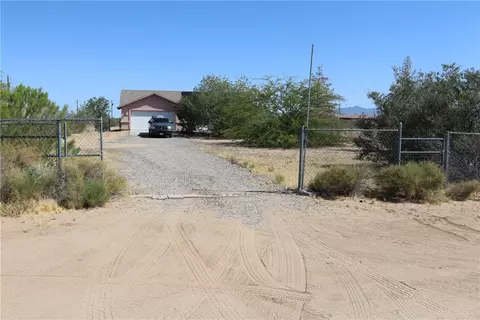 6593 W Morelos Dr, Golden Valley, AZ 86413