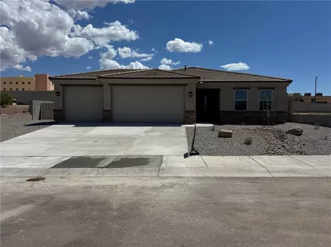 3678 Plains Ave, Kingman, AZ 86401