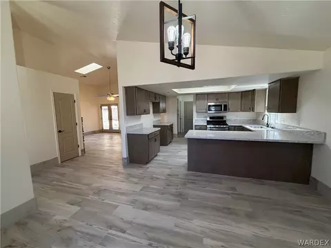 Kitchen - 3804 E Packard Ave, Kingman, AZ 86409 photo 1 of 4