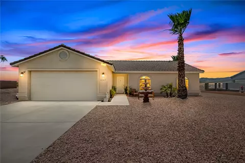 457 Chablis Ct, Bullhead City, AZ 86429