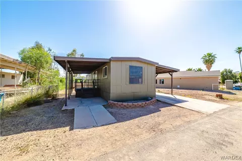 2077 Sweetwater Dr, Bullhead City, AZ 86442