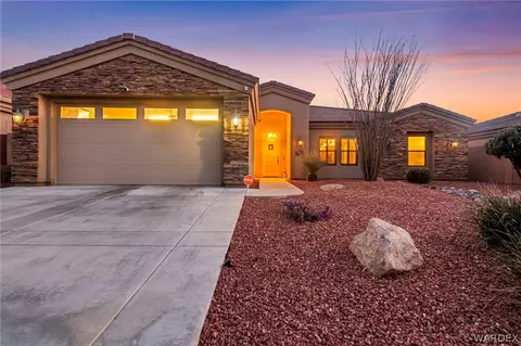 3358 Mine Shaft Ct, Kingman, AZ 86401