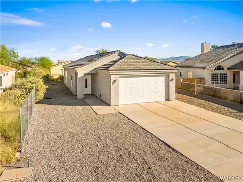 9770 S Kingman Dr, Mohave Valley, AZ 86440