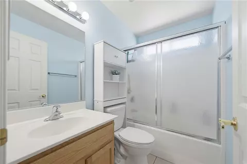 Bath - 3920 E Potter Ave, Kingman, AZ 86409 photo 2 of 2