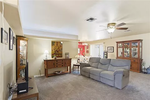 Living - 3920 E Potter Ave, Kingman, AZ 86409 photo 3 of 4