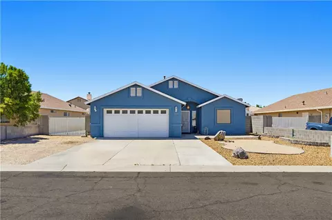 Exterior - 3920 E Potter Ave, Kingman, AZ 86409 photo 2 of 7