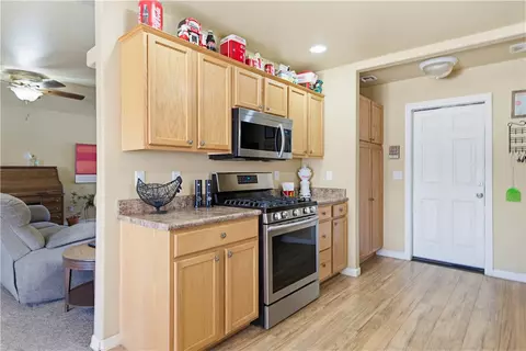 Kitchen - 3920 E Potter Ave, Kingman, AZ 86409 photo 1 of 4