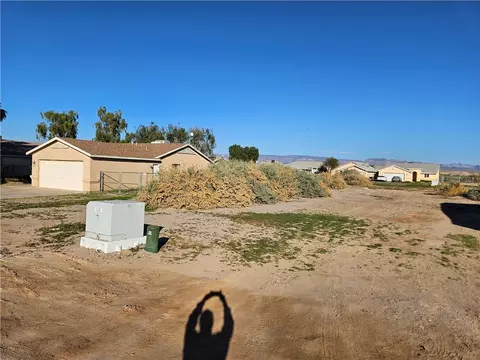 9846 S Phoenix Dr, Mohave Valley, AZ 86440