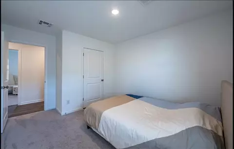 Bedroom - 3547 E Andrea Dr, Kingman, AZ 86409 photo 3 of 5