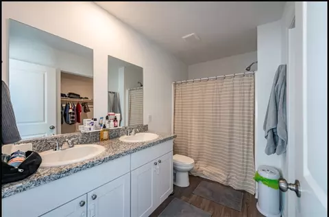 Bath - 3547 E Andrea Dr, Kingman, AZ 86409 photo 1 of 2