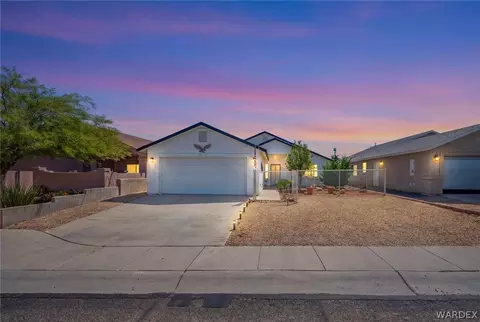 3374 N Diamond St, Kingman, AZ 86401