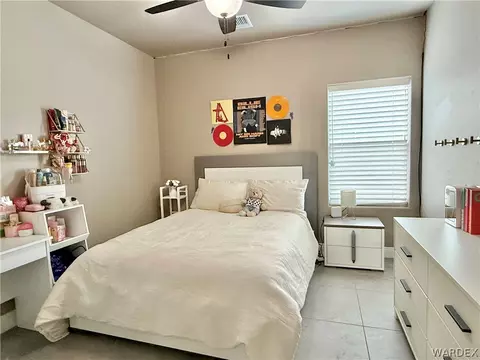 Bedroom - 2214 Dollarhide Dr, Kingman, AZ 86409 photo 4 of 6