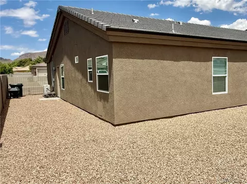 Exterior - 2214 Dollarhide Dr, Kingman, AZ 86409 photo 11 of 13