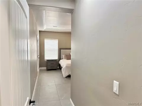 Entry Way - 2214 Dollarhide Dr, Kingman, AZ 86409 photo 2 of 3