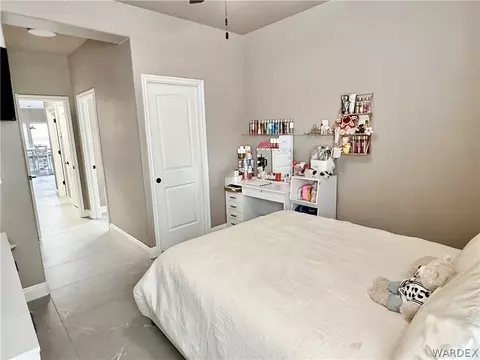Bedroom - 2214 Dollarhide Dr, Kingman, AZ 86409 photo 5 of 6
