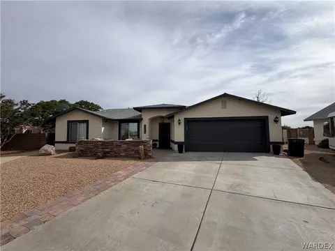 3046 Victoria Ln, Kingman, AZ 86401