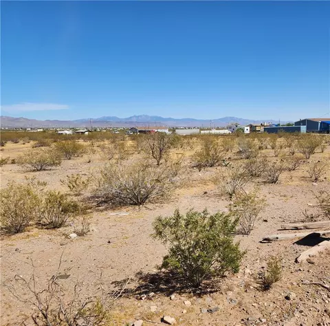 4590 N Eden Rd, Golden Valley, AZ 86413