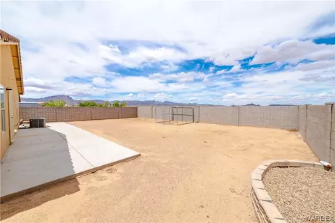 Exterior - 3671 E Koval Dr, Kingman, AZ 86409 photo 18 of 23