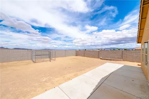 Exterior - 3671 E Koval Dr, Kingman, AZ 86409 photo 22 of 23