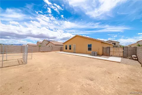 Exterior - 3671 E Koval Dr, Kingman, AZ 86409 photo 13 of 23