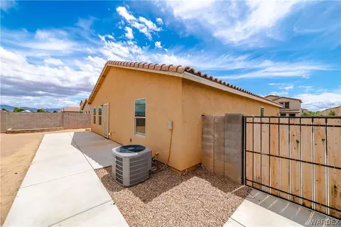 Exterior - 3671 E Koval Dr, Kingman, AZ 86409 photo 12 of 23