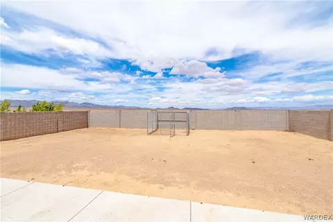 Exterior - 3671 E Koval Dr, Kingman, AZ 86409 photo 21 of 23