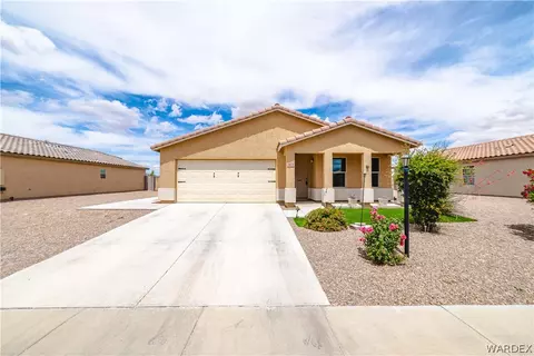 Exterior - 3671 E Koval Dr, Kingman, AZ 86409 photo 4 of 23