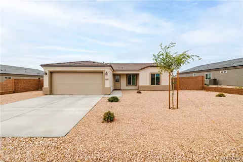 7307 E Winchester Dr, Kingman, AZ 86401