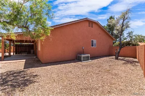 Exterior - 2158 Ranch Rd, Kingman, AZ 86401 photo 6 of 9
