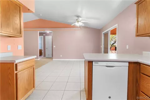 Kitchen - 2158 Ranch Rd, Kingman, AZ 86401 photo 4 of 5