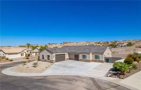 2850 Cactus Bloom Dr, Bullhead City, AZ 86429