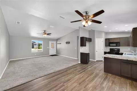 Living - 3442 E Rusty Spur Dr, Kingman, AZ 86409 photo 3 of 4