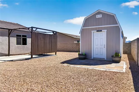 Exterior - 3442 E Rusty Spur Dr, Kingman, AZ 86409 photo 6 of 7