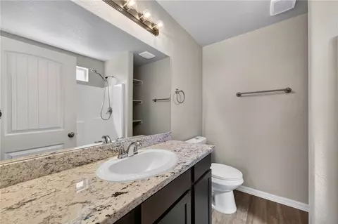 Bath - 3442 E Rusty Spur Dr, Kingman, AZ 86409 photo 1 of 2