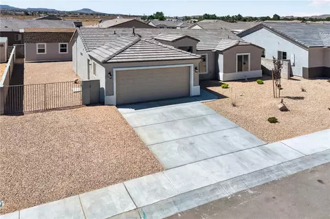 Other - 3442 E Rusty Spur Dr, Kingman, AZ 86409 photo 1 of 10