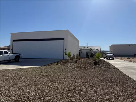 5128 Taxi Way, Fort Mohave, AZ 86426