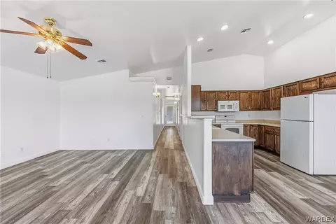 Entry Way - 3271 E Ames Ave, Kingman, AZ 86409 photo 1 of 2
