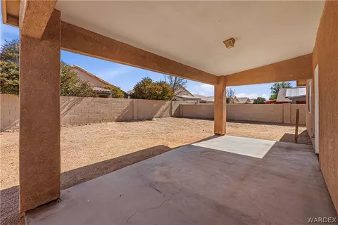 Exterior - 3271 E Ames Ave, Kingman, AZ 86409 photo 4 of 4